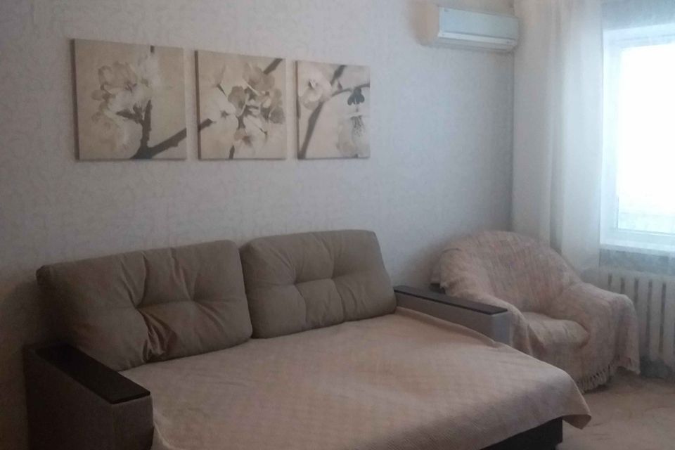 Сдаётся 1-комнатная квартира, 40 м²