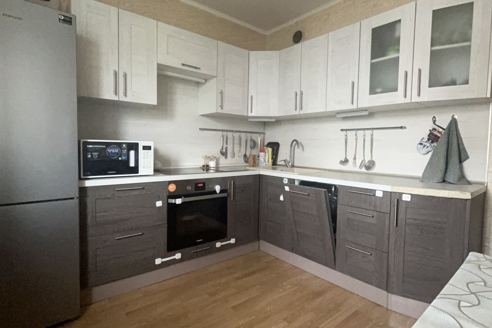 Продаётся 2-комнатная квартира, 58.4 м²