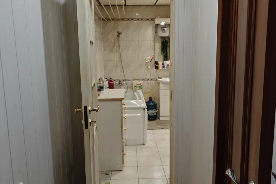 Продаётся 4-комнатная квартира, 77 м²