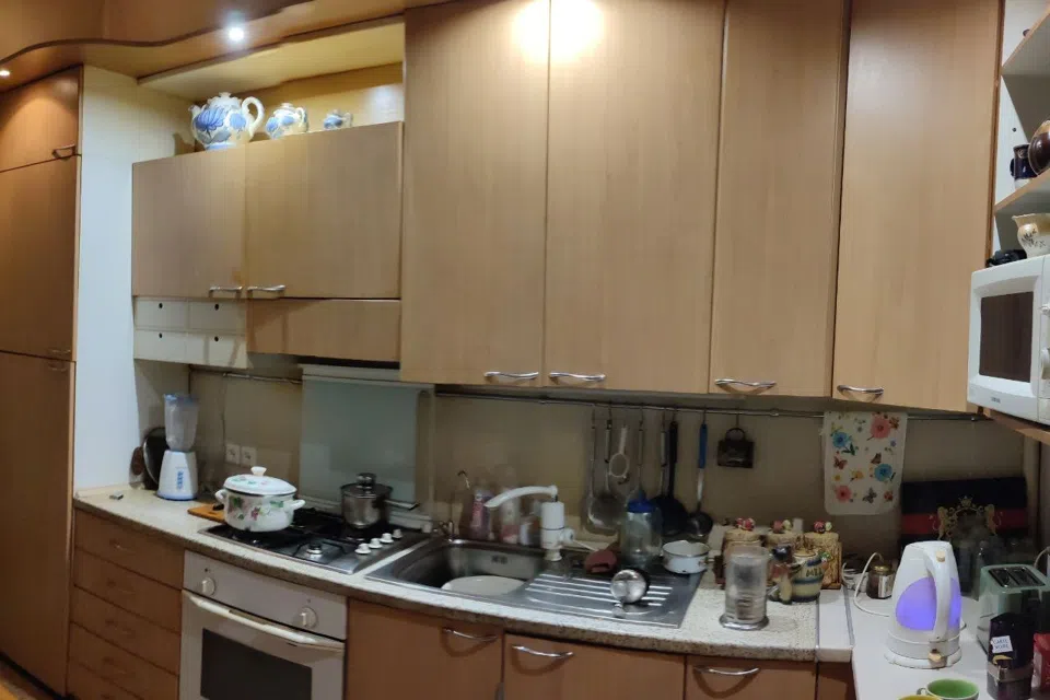 Продаётся 2-этажный дом, 400 м²