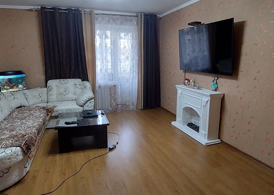 Продаётся 4-комнатная квартира, 77.8 м²