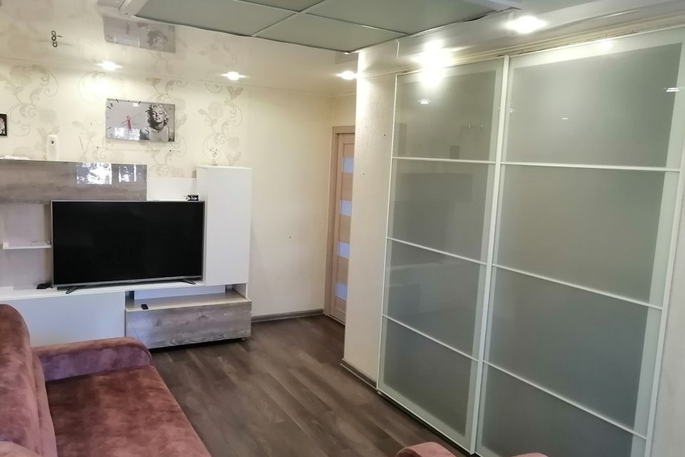 Продаётся 3-комнатная квартира, 52.3 м²