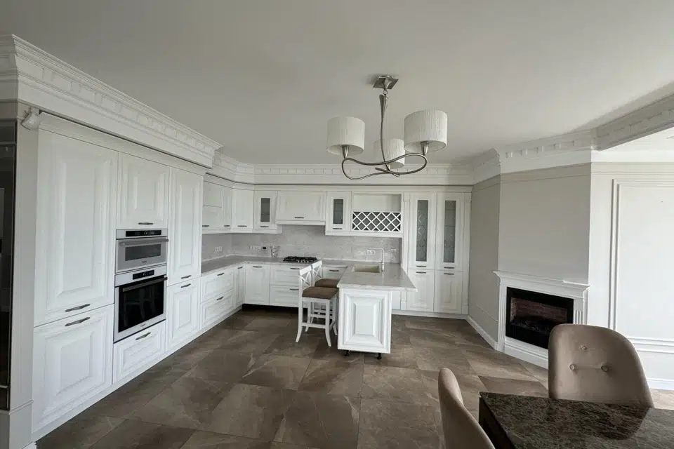 Продаётся 2-комнатная квартира, 127 м²