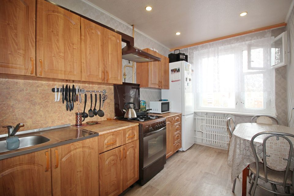 Продаётся 3-комнатная квартира, 63.5 м²