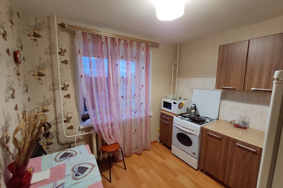 Продаётся 1-комнатная квартира, 37 м²