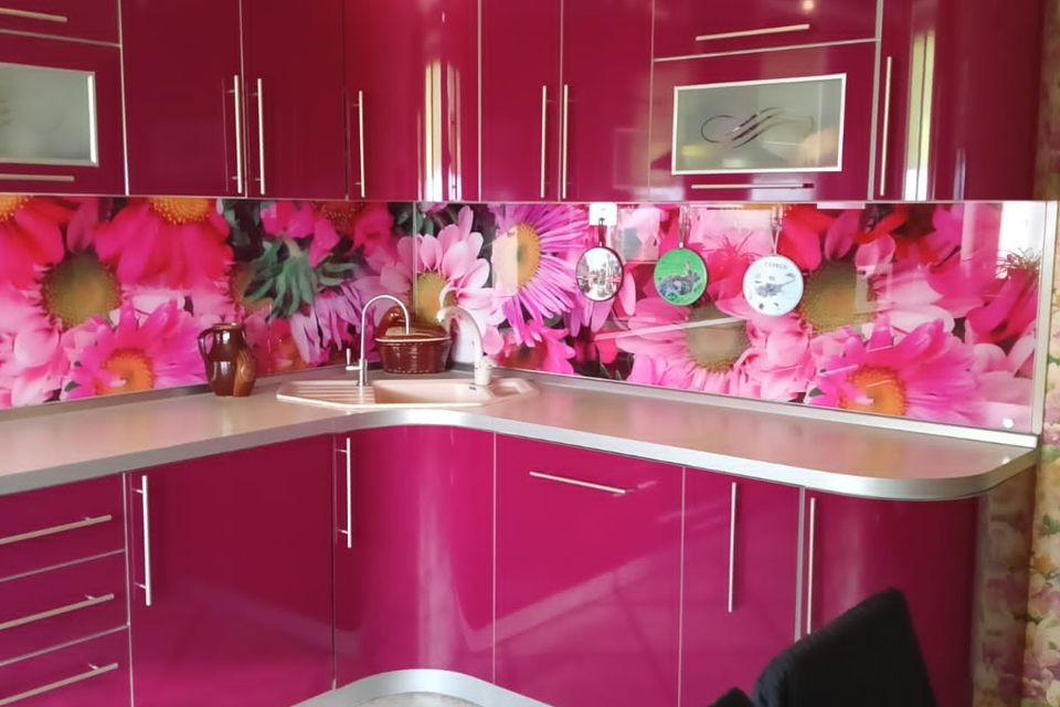 Продаётся 3-комнатная квартира, 100 м²