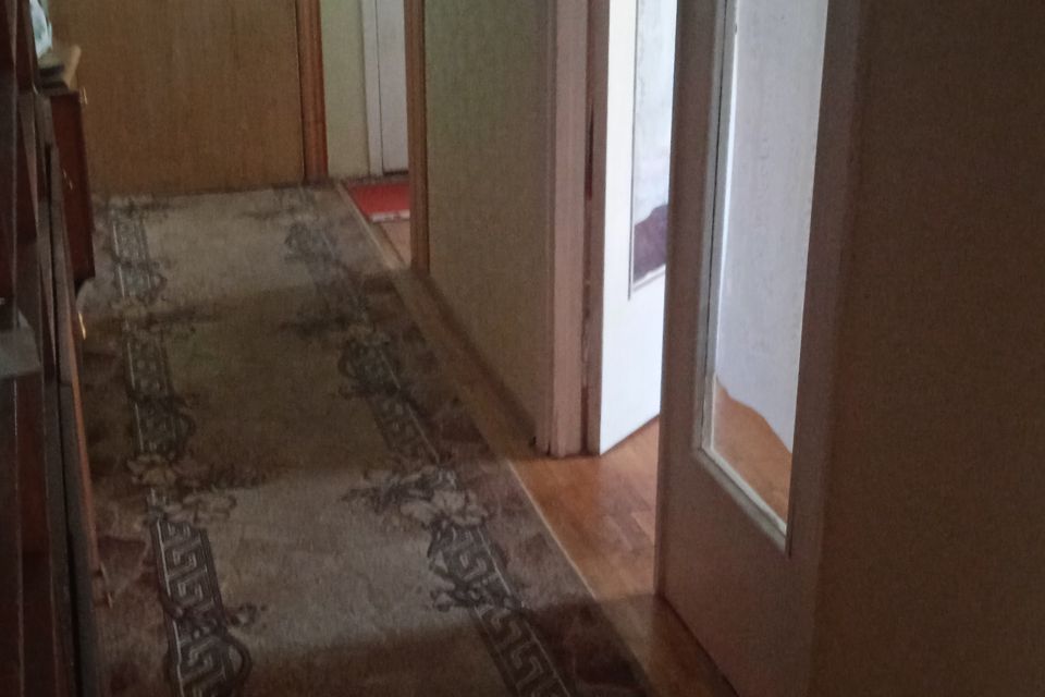 Продаётся 3-комнатная квартира, 61.7 м²
