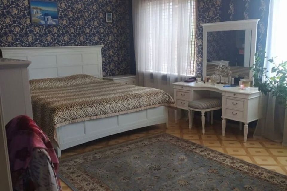 Продаётся 2-комнатная квартира, 73.8 м²