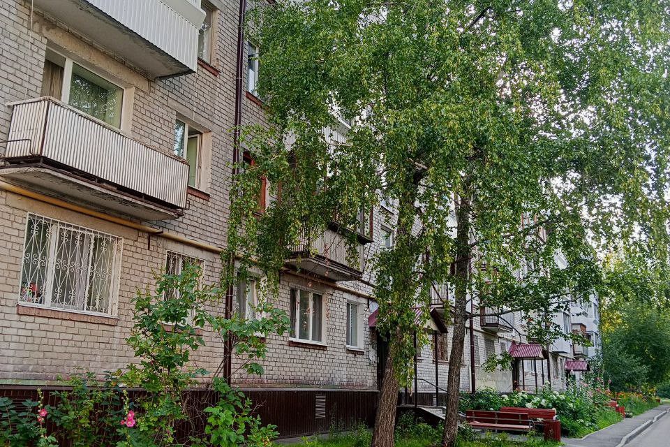 Продаётся 2-комнатная квартира, 42.9 м²