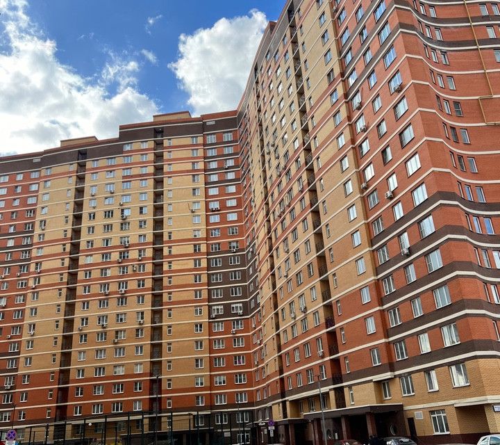 Продаётся 2-комнатная квартира, 72.3 м²