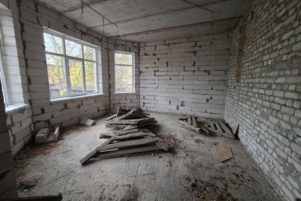 Продаётся 2-этажный дом, 270 м²