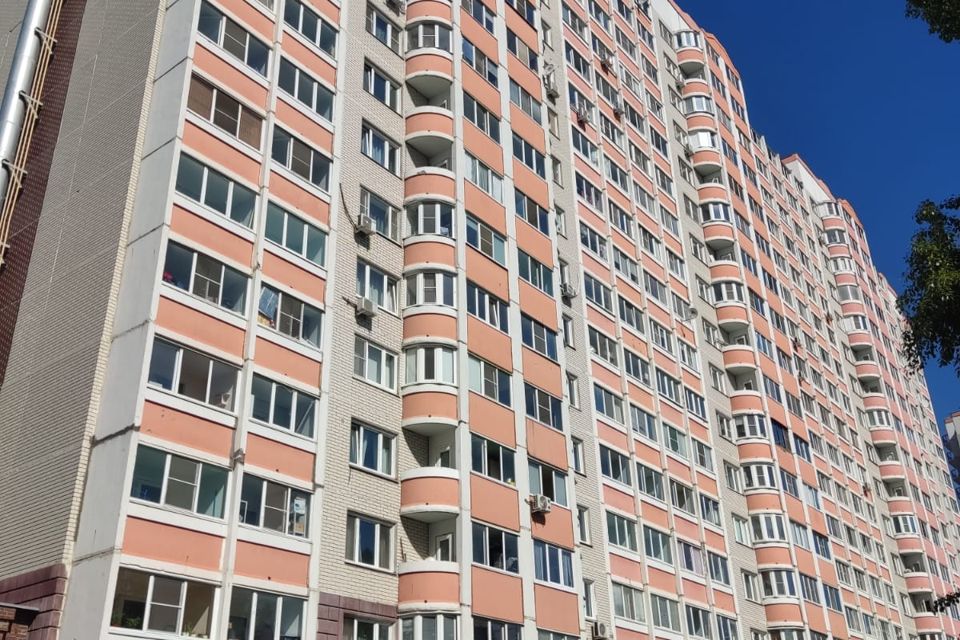 Продаётся 2-комнатная квартира, 57 м²