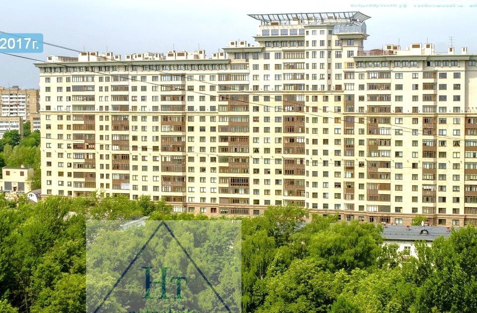 Продаётся 4-комнатная квартира, 136.7 м²