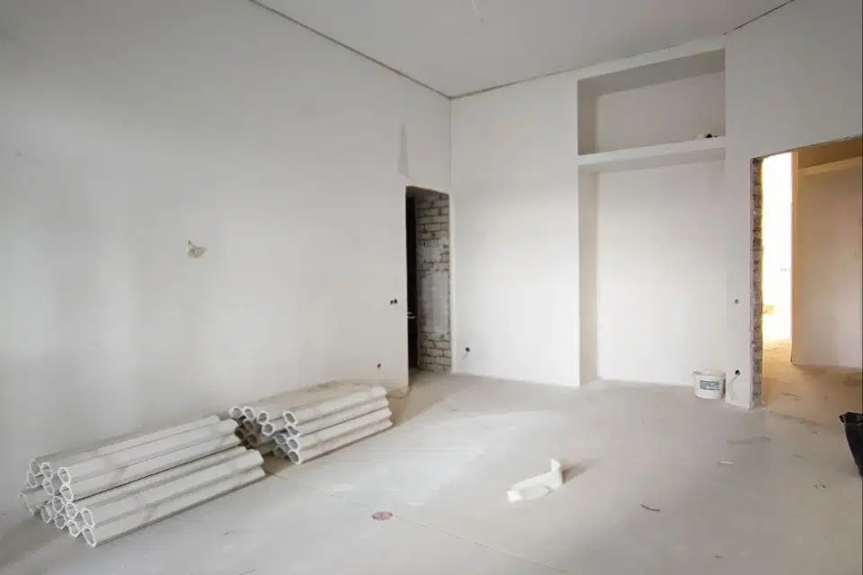 Продаётся 3-комнатная квартира, 178 м²