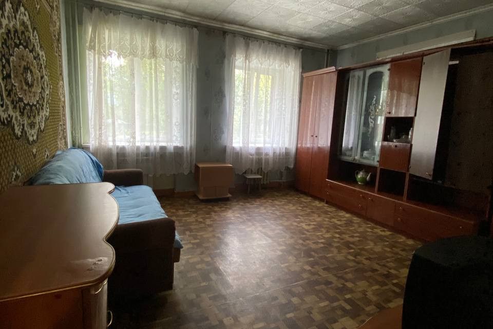 Продаётся 4-комнатная квартира, 81.8 м²