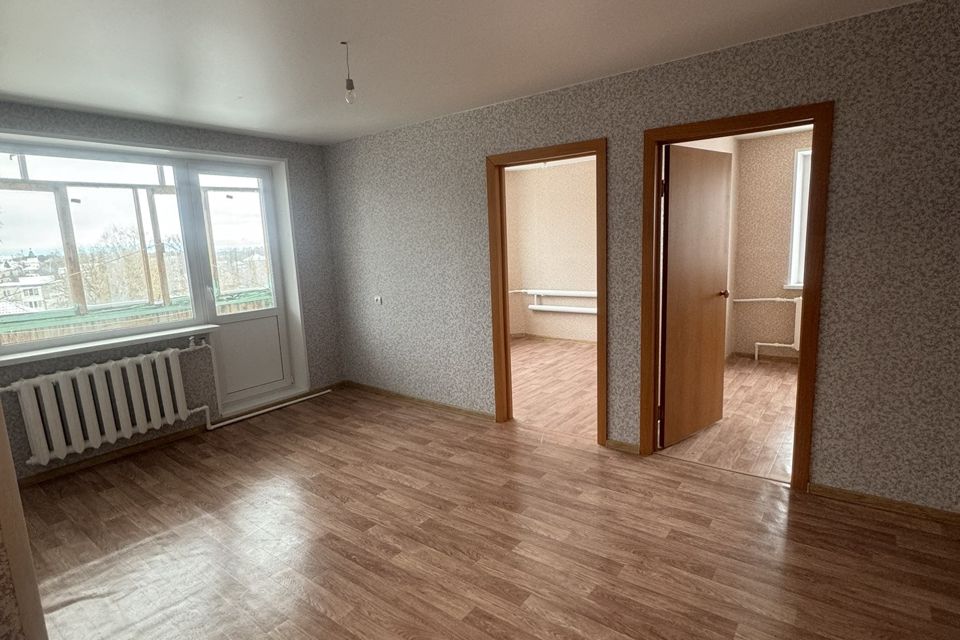 Продаётся 4-комнатная квартира, 59.2 м²