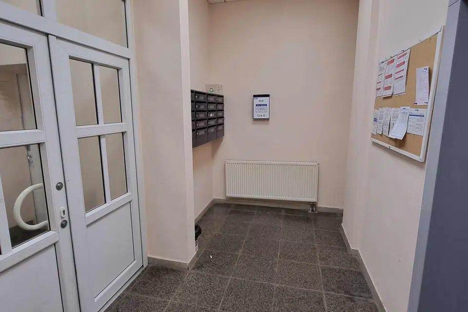 Продаётся 2-комнатная квартира, 99.6 м²