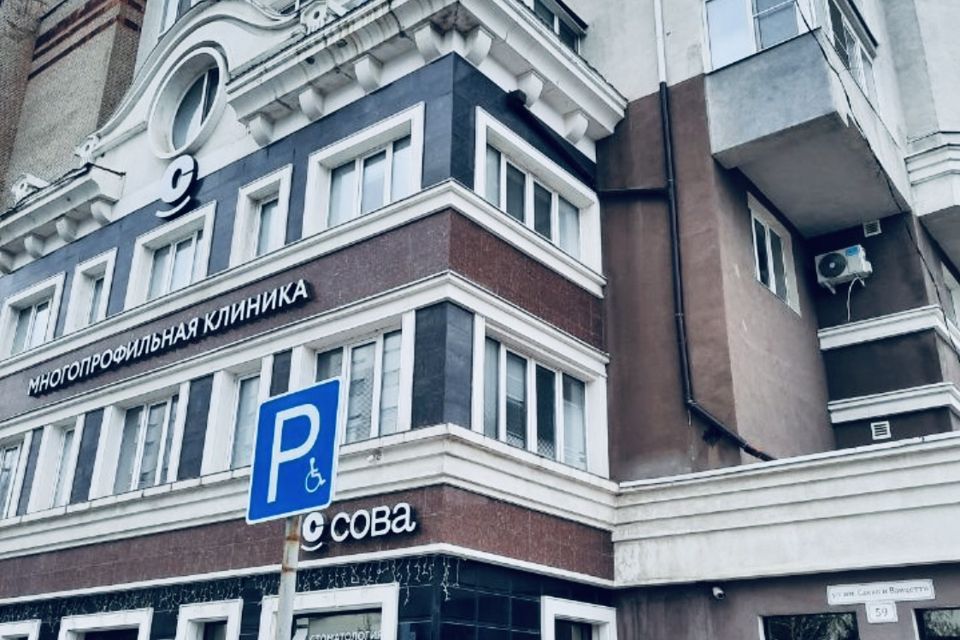 Продаётся 3-комнатная квартира, 101 м²