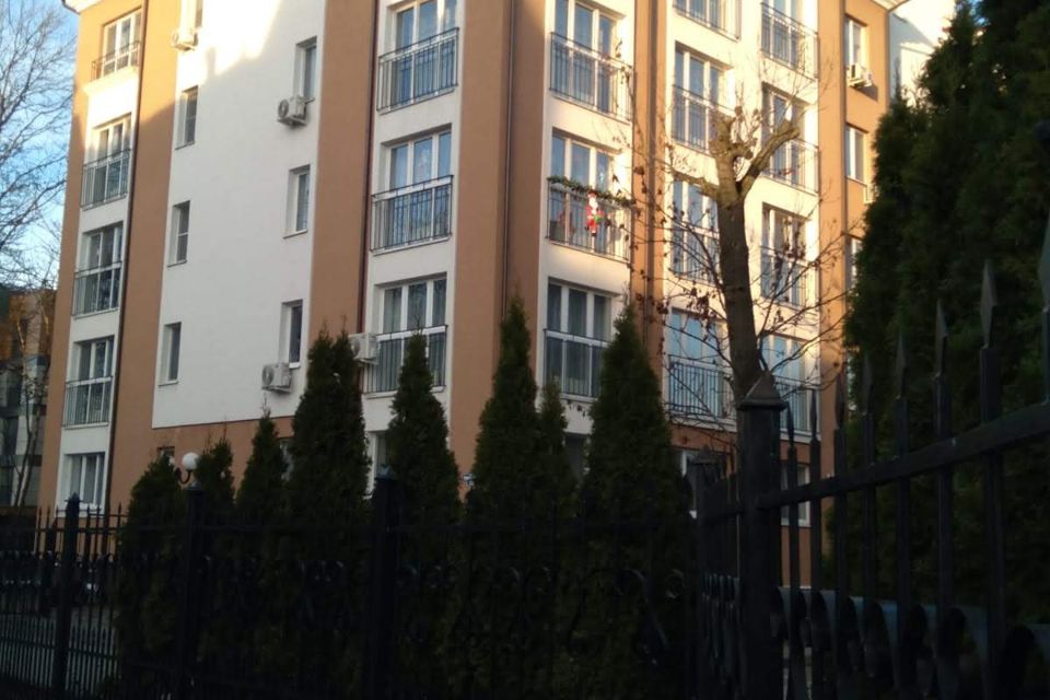 Продаётся 2-комнатная квартира, 56 м²