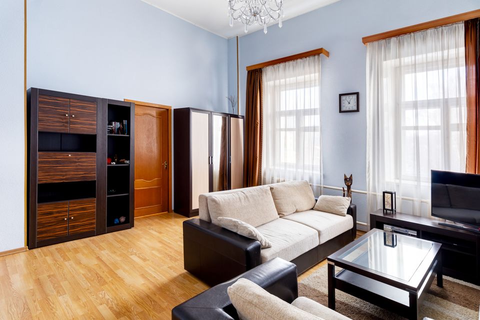 Продаётся 2-комнатная квартира, 55.8 м²