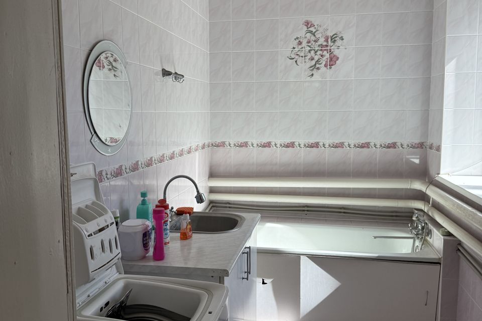 Продаётся 3-этажный дом, 271 м²