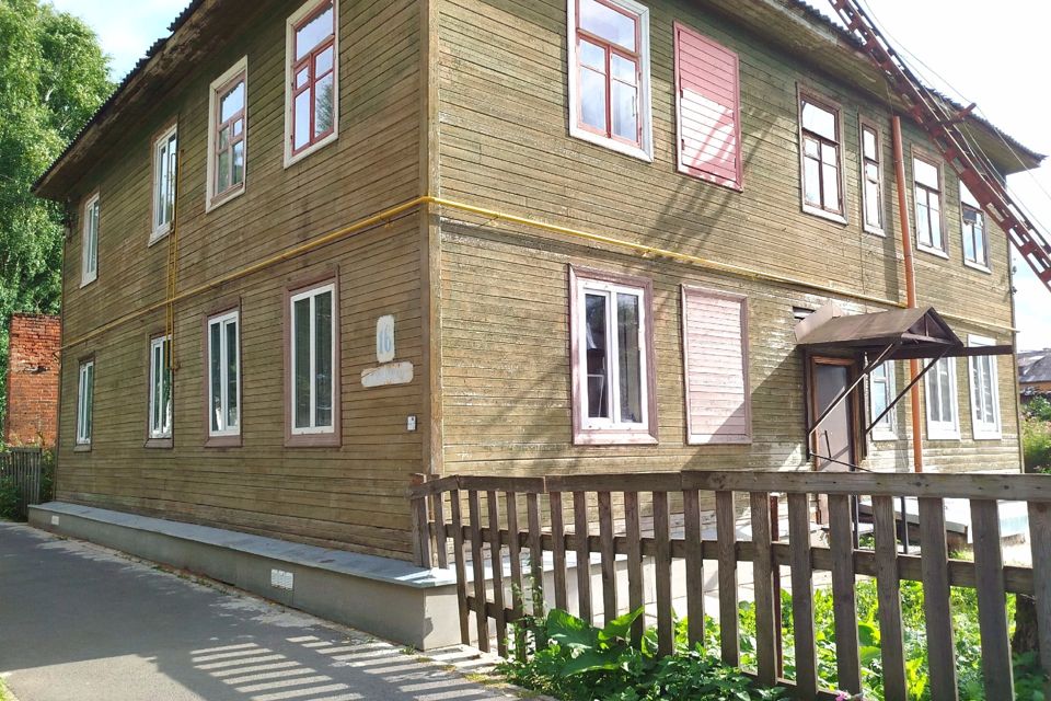 Продаётся 2-комнатная квартира, 41.8 м²