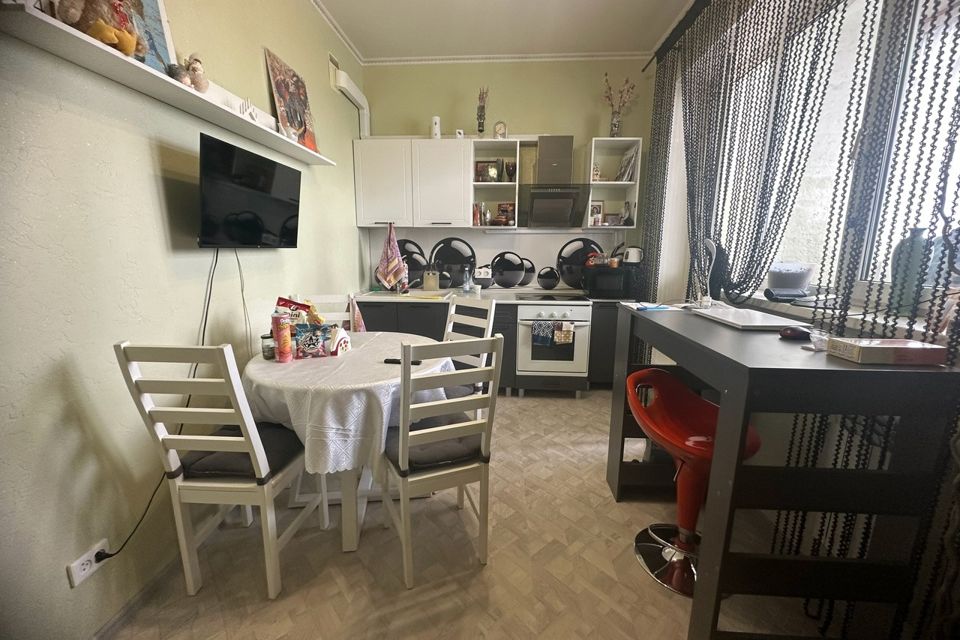 Продаётся 2-комнатная квартира, 56 м²