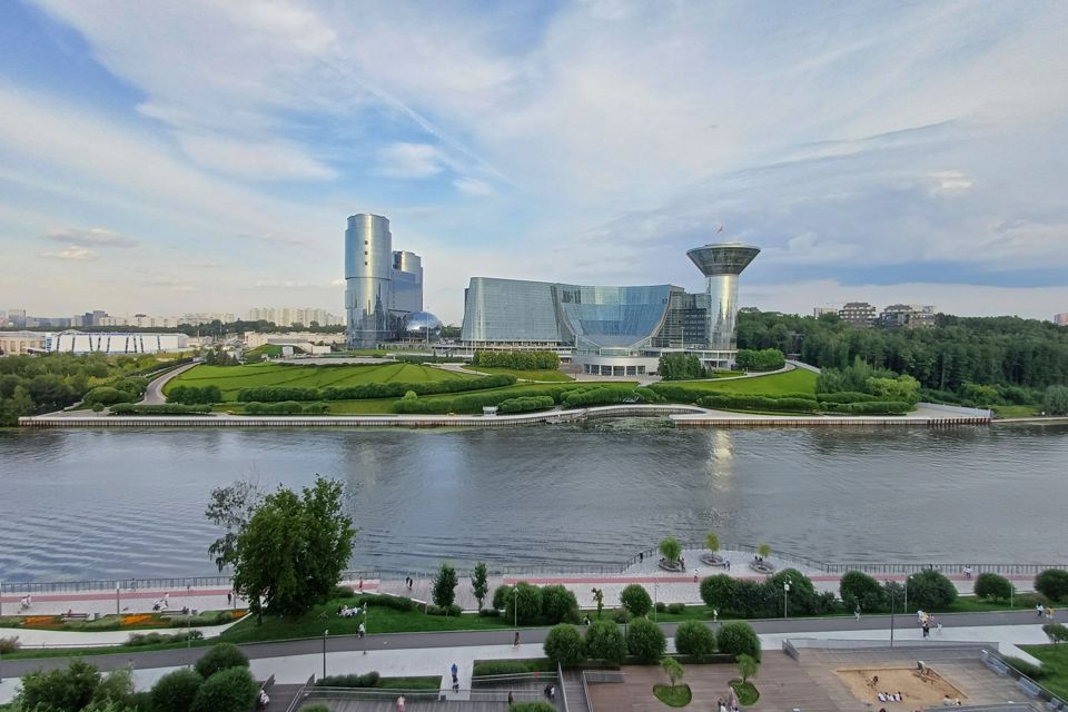 Продаётся 2-комнатная квартира, 74 м²