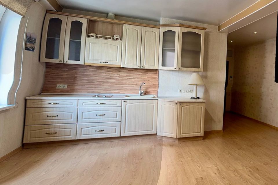 Продаётся 1-комнатная квартира, 46.2 м²