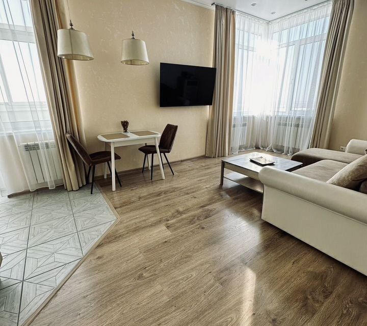 Сдаётся 2-комнатная квартира, 52 м²