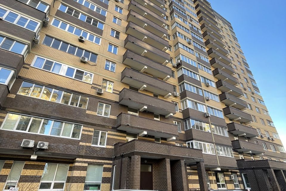 Продаётся 2-комнатная квартира, 70.3 м²