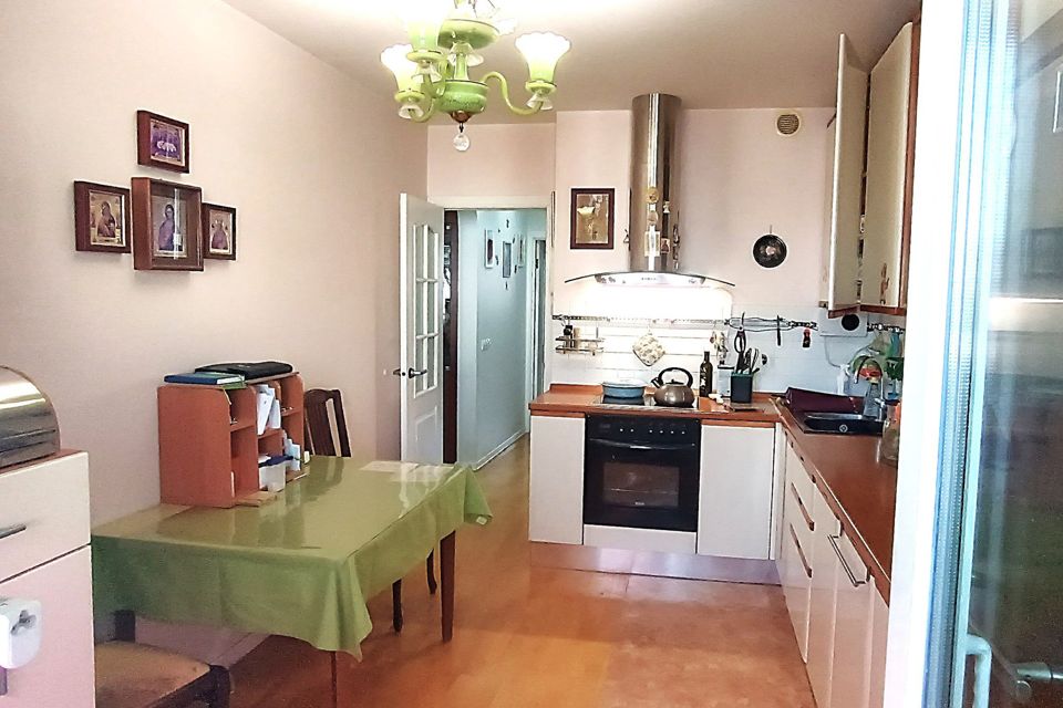 Продаётся 2-комнатная квартира, 58.4 м²