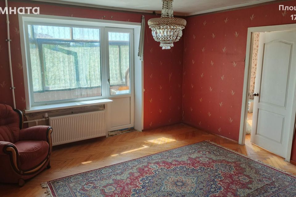 Продаётся 4-комнатная квартира, 66.1 м²