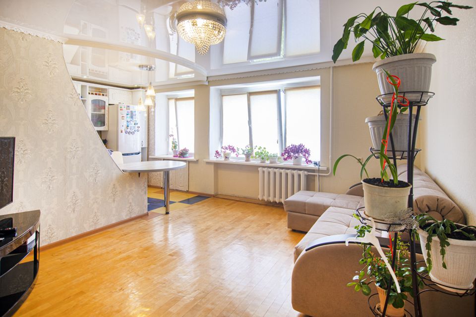Продаётся 3-комнатная квартира, 64 м²