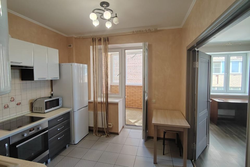 Продаётся 2-комнатная квартира, 65 м²