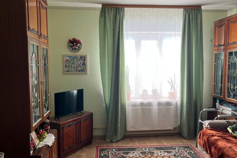 Продаётся 3-этажный дом, 181.7 м²