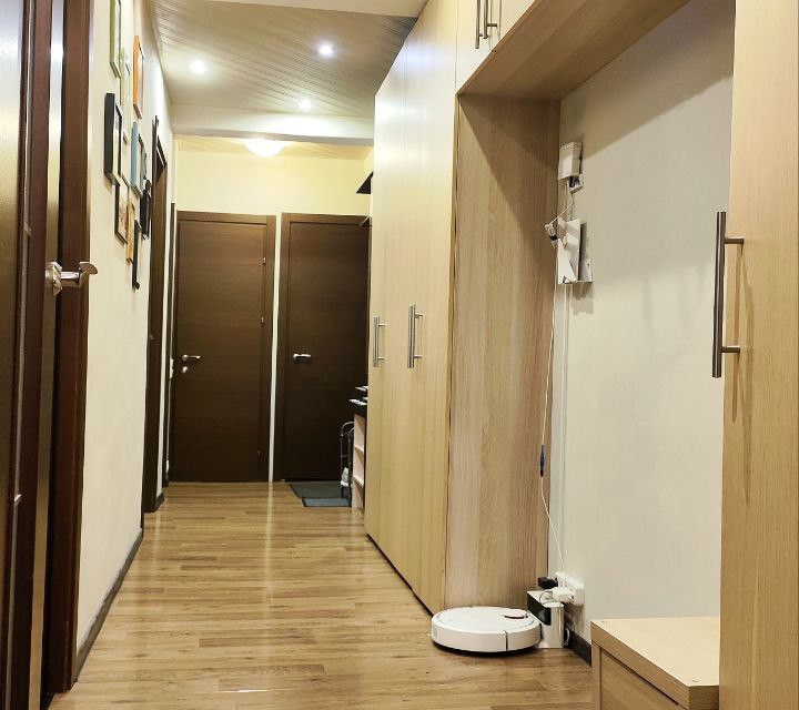 Продаётся 3-комнатная квартира, 62.8 м²
