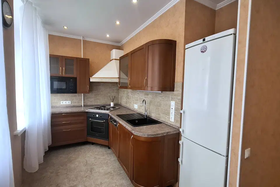Продаётся 3-комнатная квартира, 61.8 м²