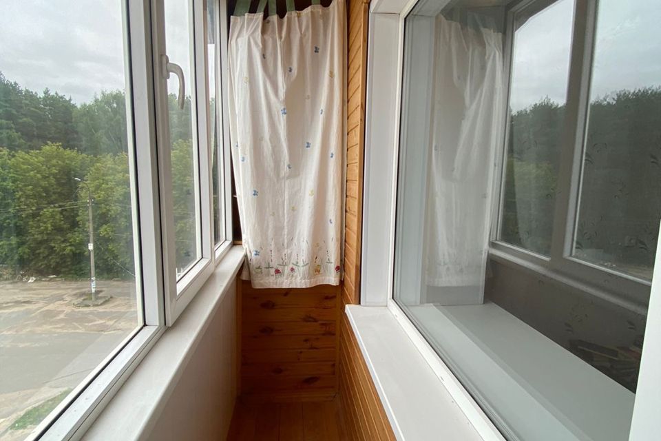 Продаётся 4-комнатная квартира, 61.7 м²