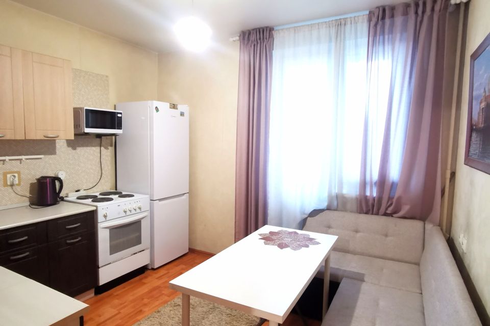 Продаётся 1-комнатная квартира, 37.7 м²