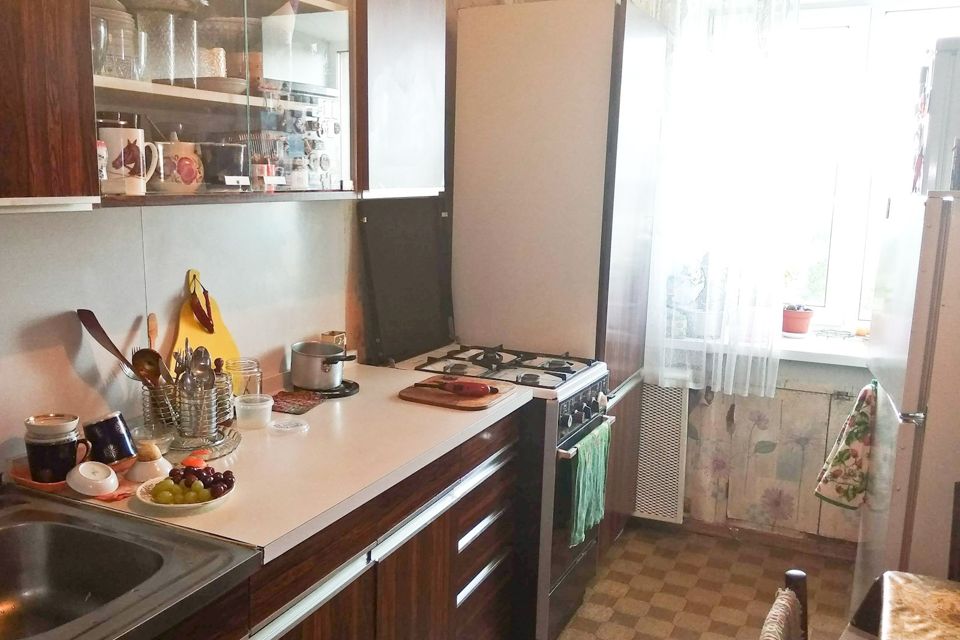 Продаётся 4-комнатная квартира, 76 м²