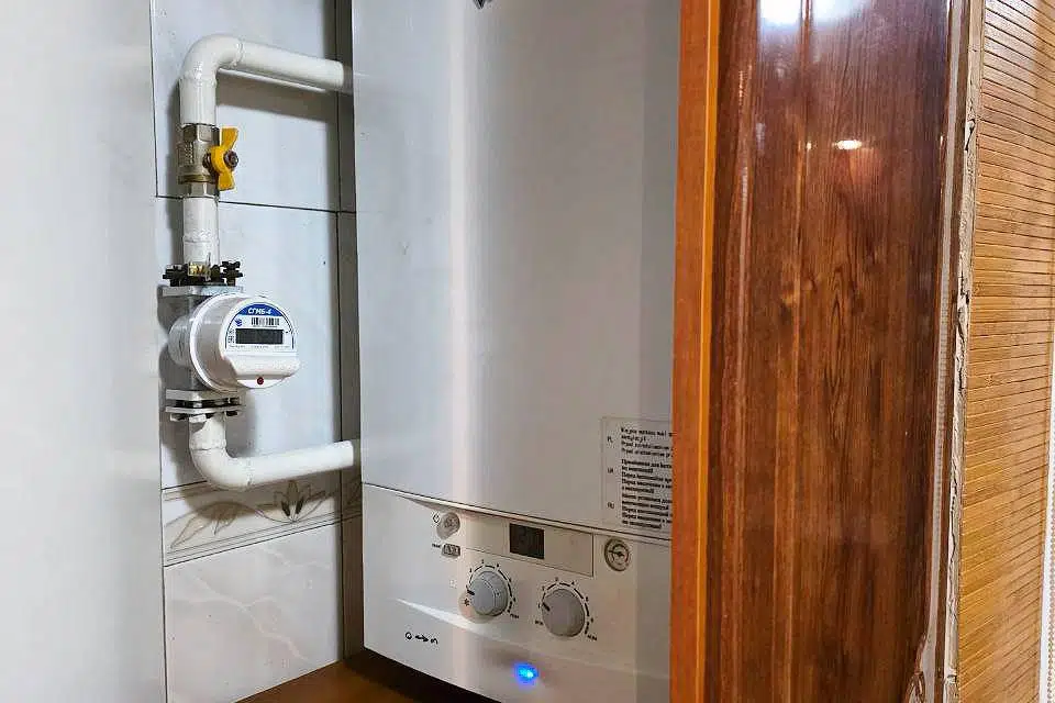 Продаётся 3-комнатная квартира, 58.6 м²