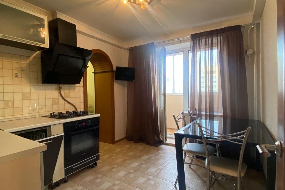 Сдаётся 2-комнатная квартира, 49 м²