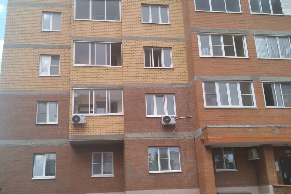 Продаётся 3-комнатная квартира, 104 м²