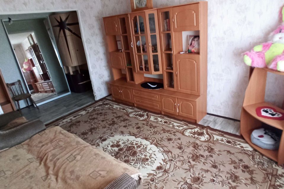 Продаётся 3-комнатная квартира, 64 м²
