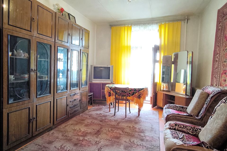 Продаётся 2-комнатная квартира, 67.4 м²