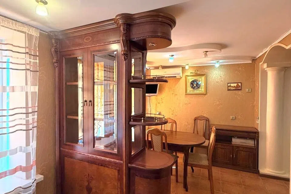 Продаётся 2-комнатная квартира, 63.1 м²