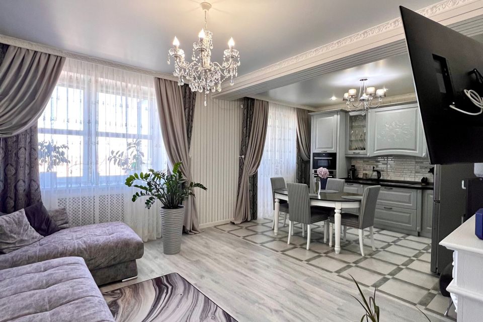 Продаётся 3-комнатная квартира, 86 м²