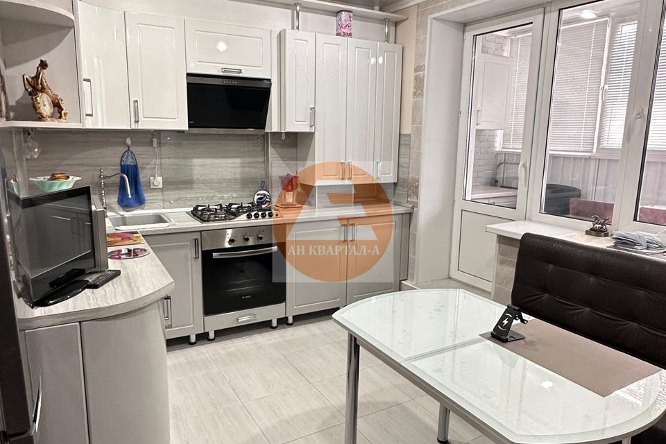 Продаётся 2-комнатная квартира, 57.5 м²