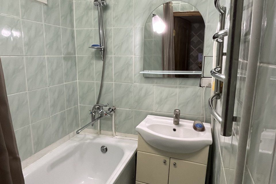 Продаётся 3-комнатная квартира, 60.4 м²